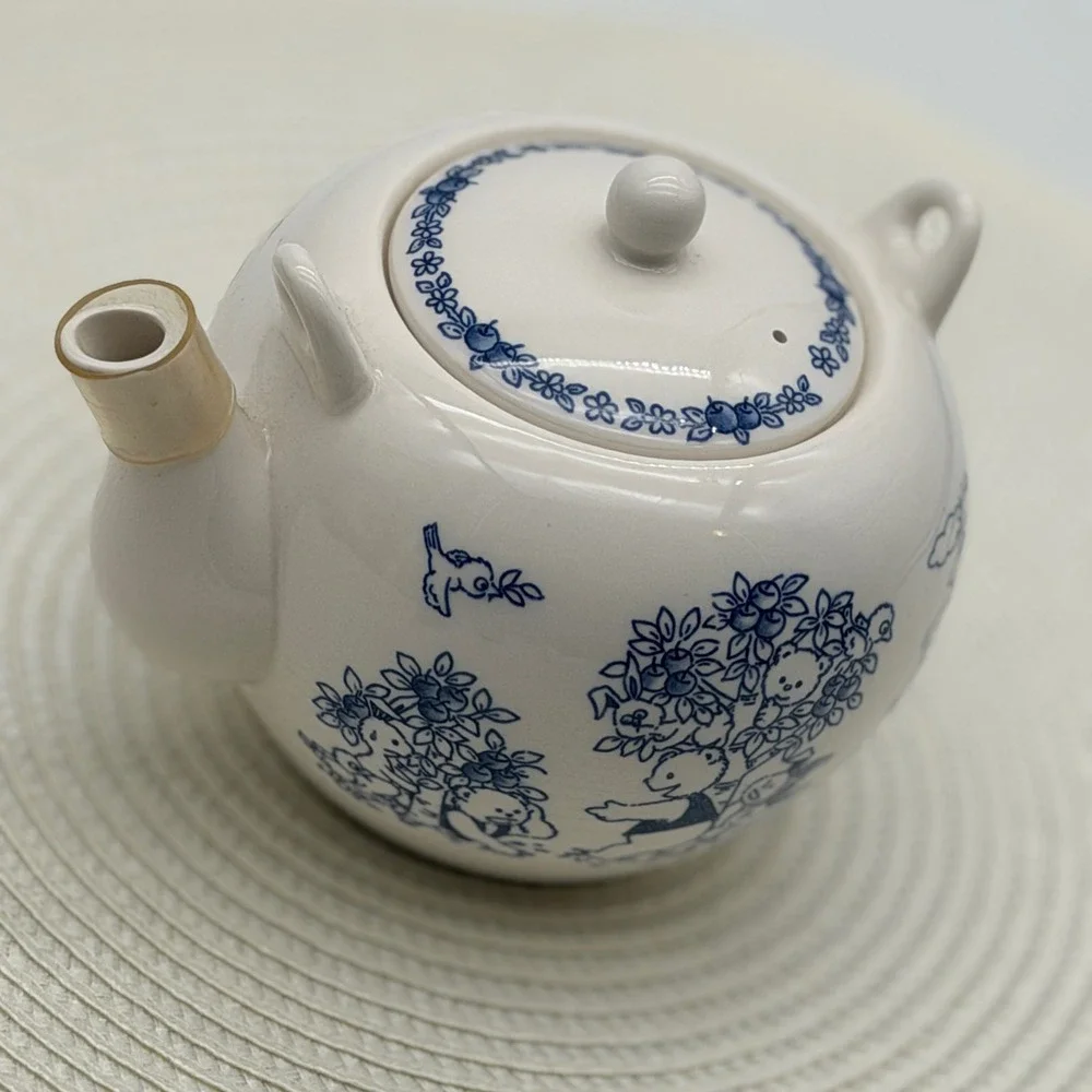 Vintage Style Blue and White Bear Forest Ceramic Teapot with Lid Kawaii Nikko
